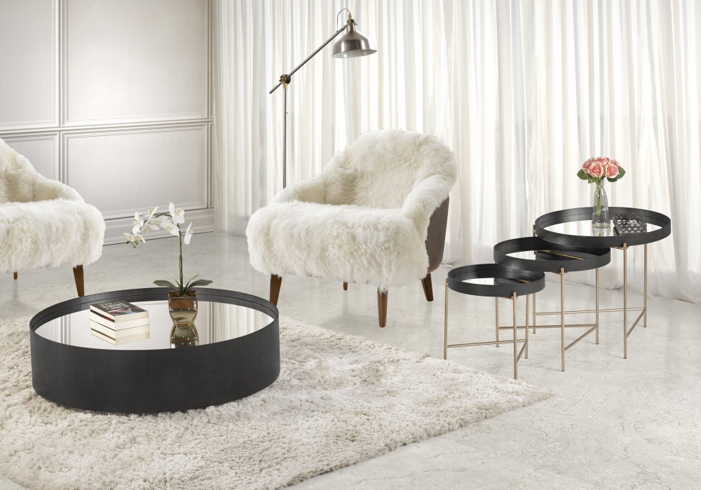 Mesa de Centro na cor Preto com Tampo Espelhado